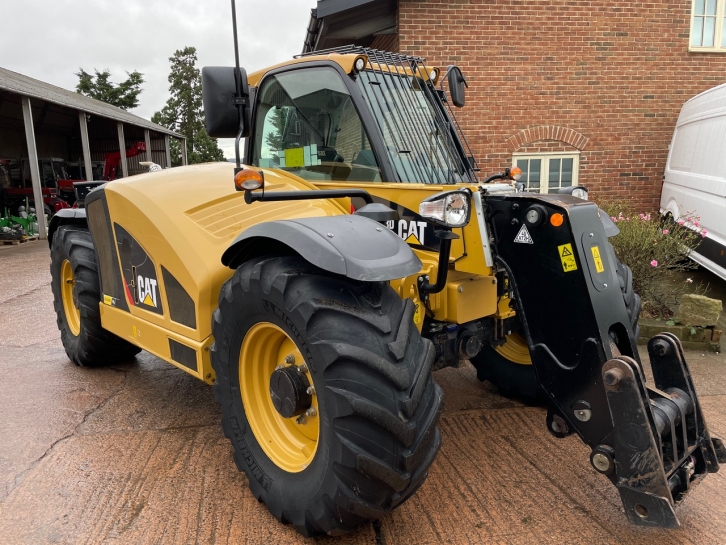 CAT TH408D Exclusive+ 145