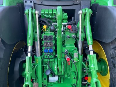 John Deere 6155R