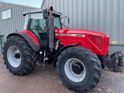 Massey Ferguson 8280