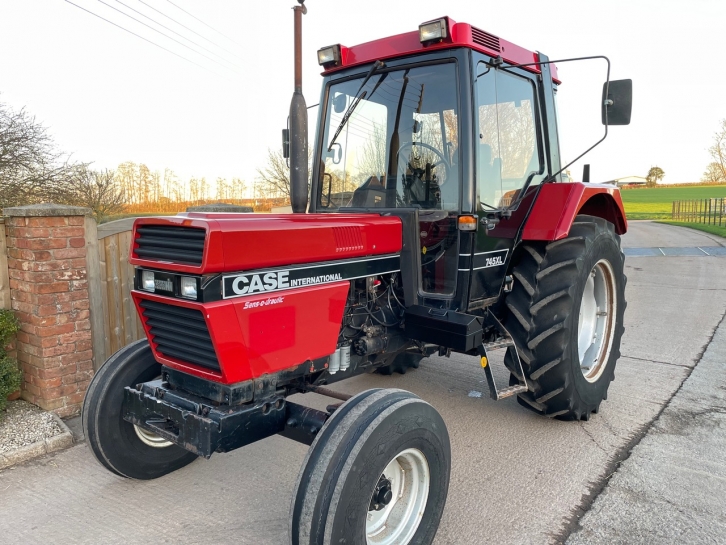 Case 745XL