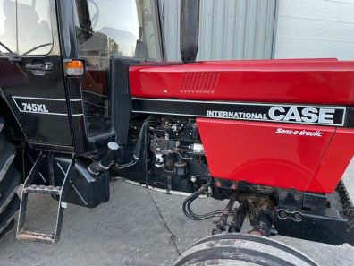 Case 745XL