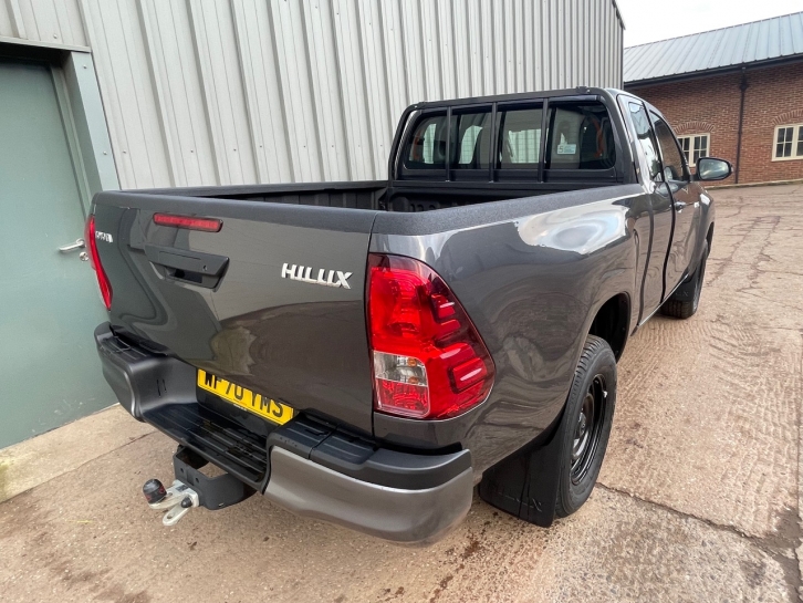 Toyota Hilux Xtra cab 2.4 diesel
