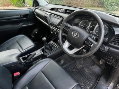 Toyota Hilux Xtra cab 2.4 diesel