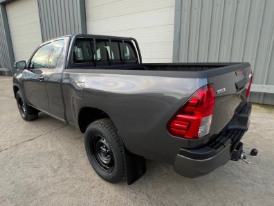 Toyota Hilux Xtra cab 2.4 diesel