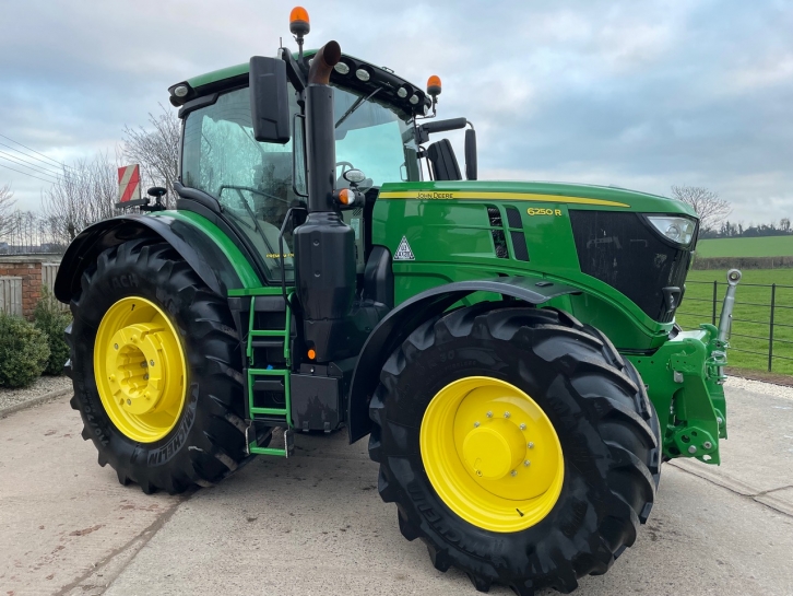 John Deere 6250R Premium Edition