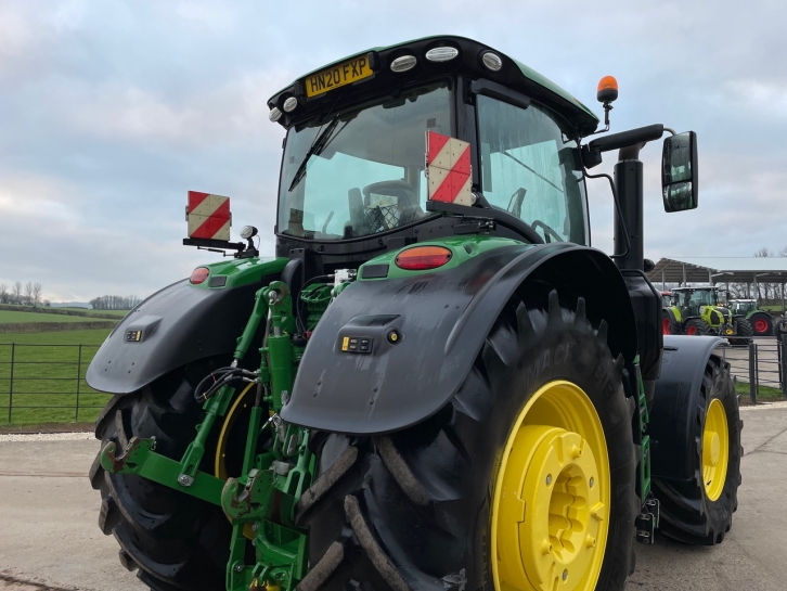 John Deere 6250R Premium Edition