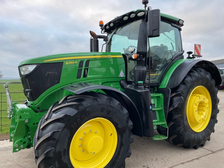 John Deere 6250R Premium Edition