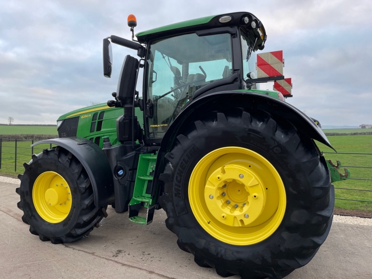 John Deere 6250R Premium Edition