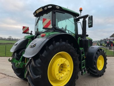 John Deere 6250R Premium Edition