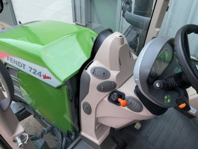 Fendt 724 Profi-Plus