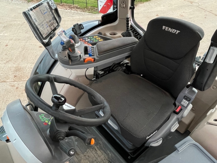 Fendt 724 Profi-Plus
