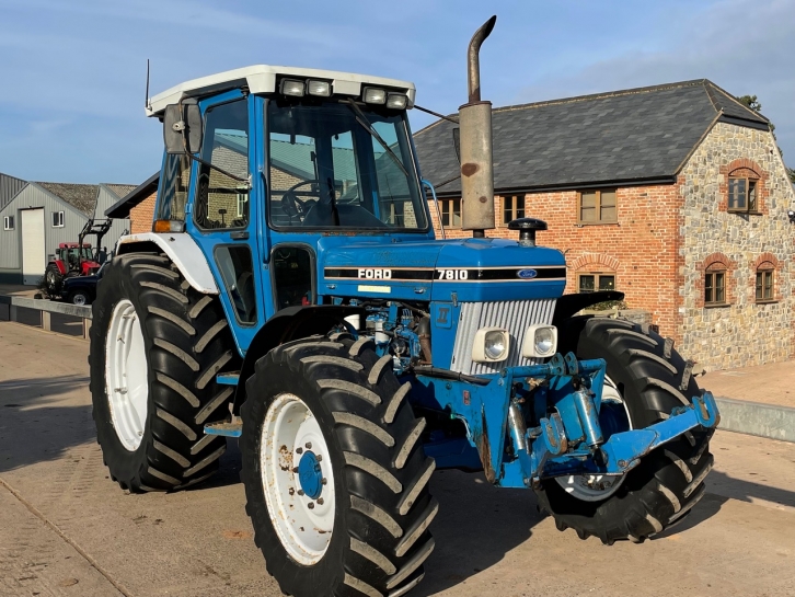 Ford 7810 II