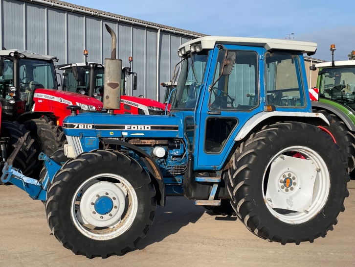 Ford 7810 II