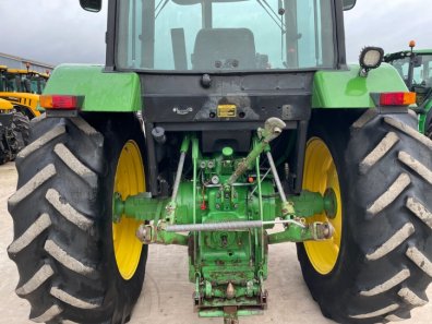 John Deere 3040