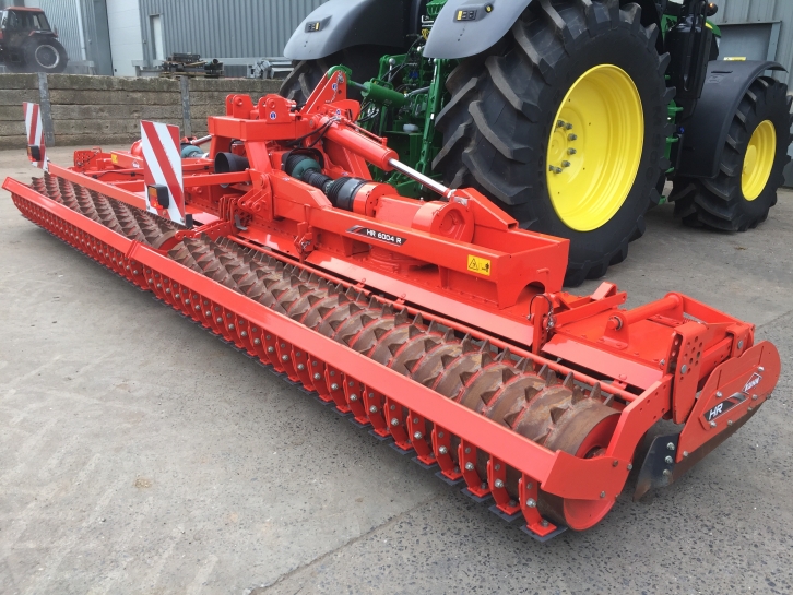 Kuhn HR6004 power harrow