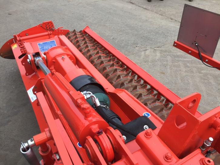 Kuhn HR6004 power harrow
