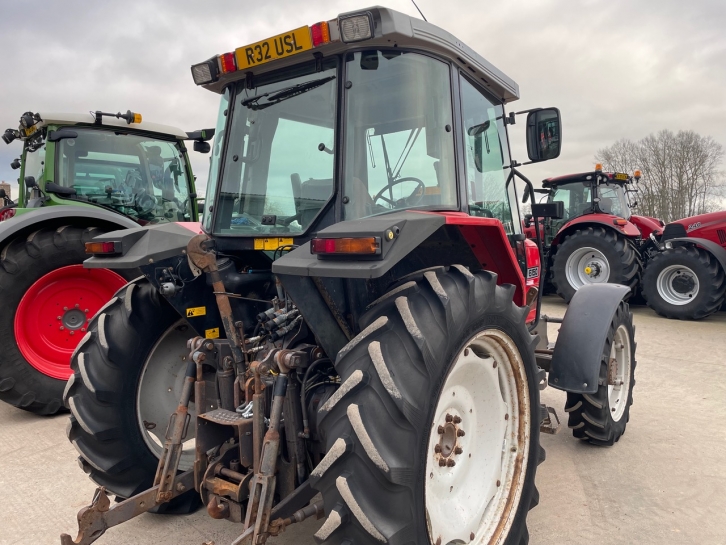 Massey Ferguson 6150