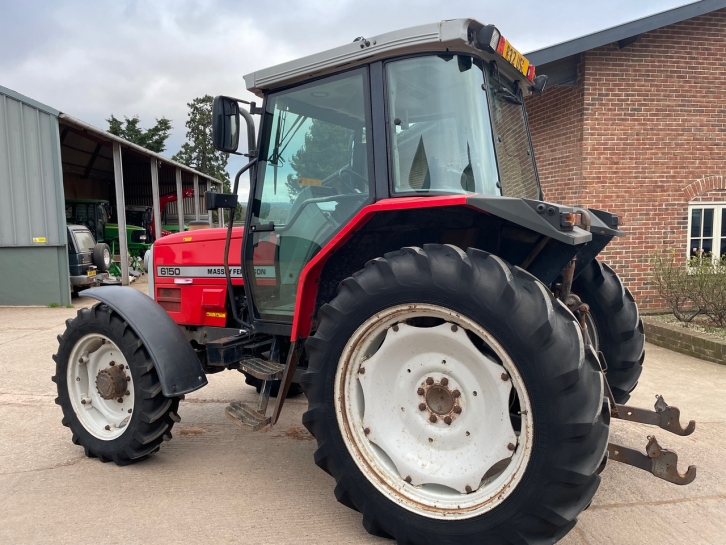 Massey Ferguson 6150
