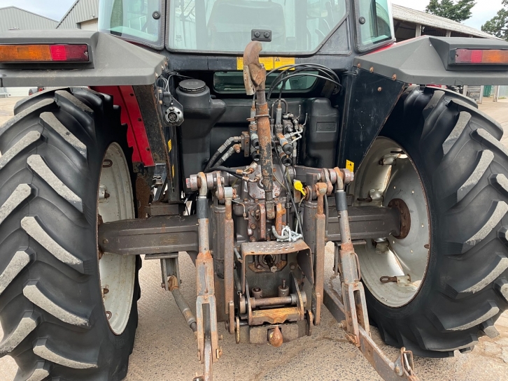 Massey Ferguson 6150