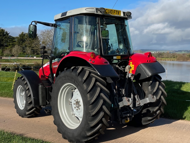Massey Ferguson 5445