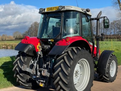 Massey Ferguson 5445