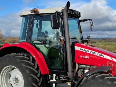 Massey Ferguson 5445