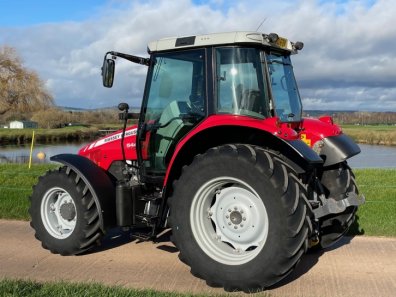 Massey Ferguson 5445