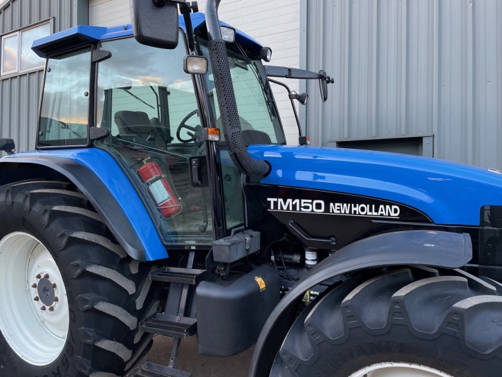 New Holland TM150