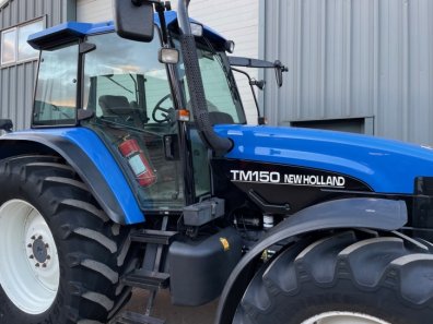 New Holland TM150