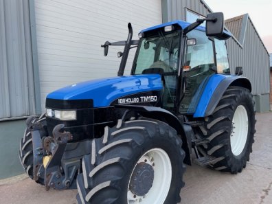 New Holland TM150