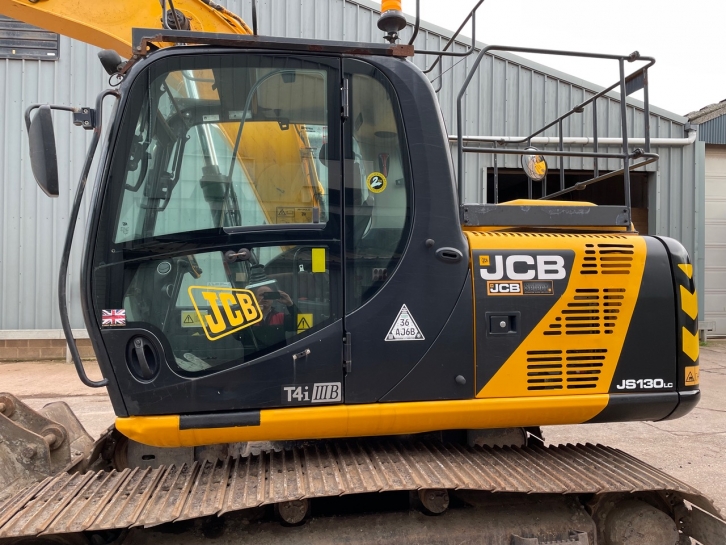 JCB JS130 LC