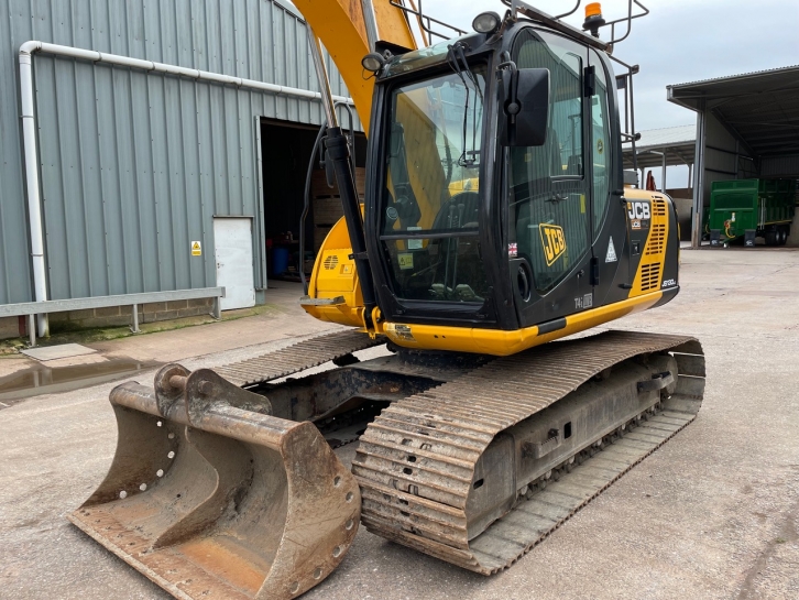 JCB JS130 LC
