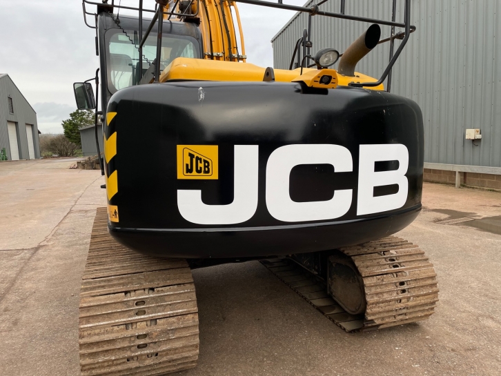 JCB JS130 LC