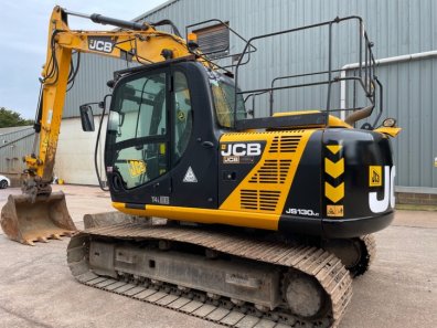 JCB JS130 LC