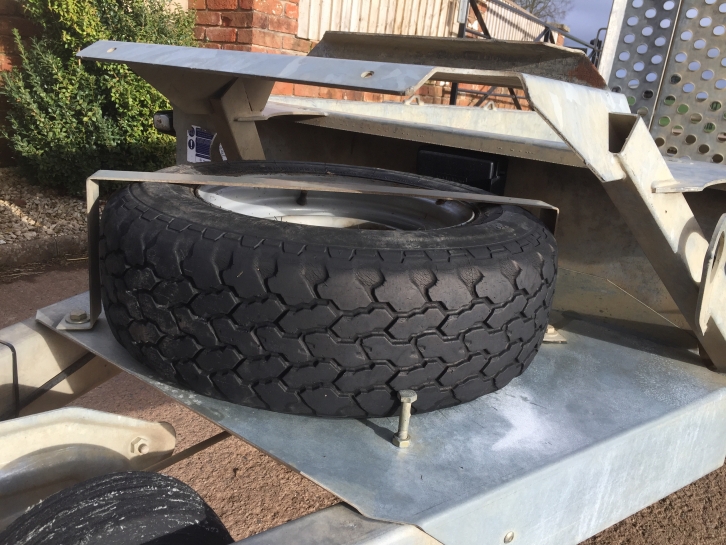 Ifor Williams GH1054 plant trailer