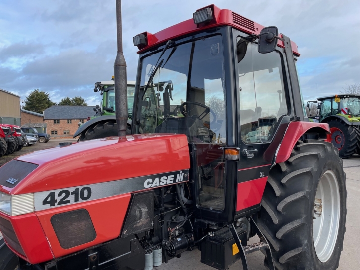 Case 4210 XL