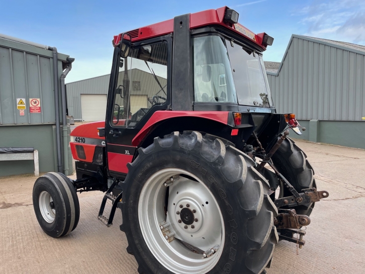 Case 4210 XL