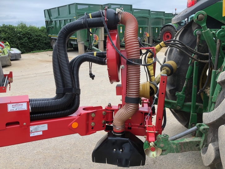 Kverneland Optima TF Profi II 8 row maize drill