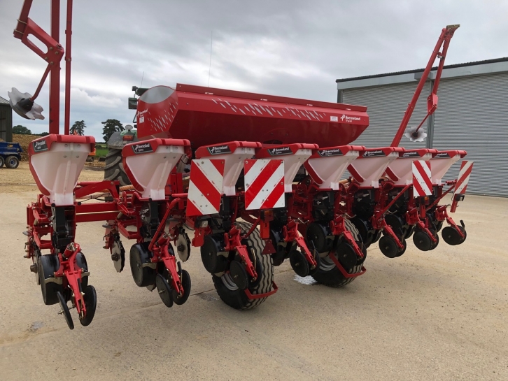 Kverneland Optima TF Profi II 8 row maize drill