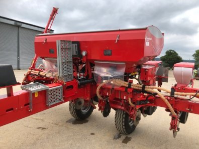 Kverneland Optima TF Profi II 8 row maize drill