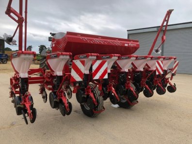Kverneland Optima TF Profi II 8 row maize drill