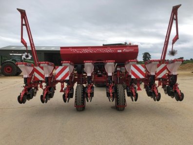 Kverneland Optima TF Profi II 8 row maize drill