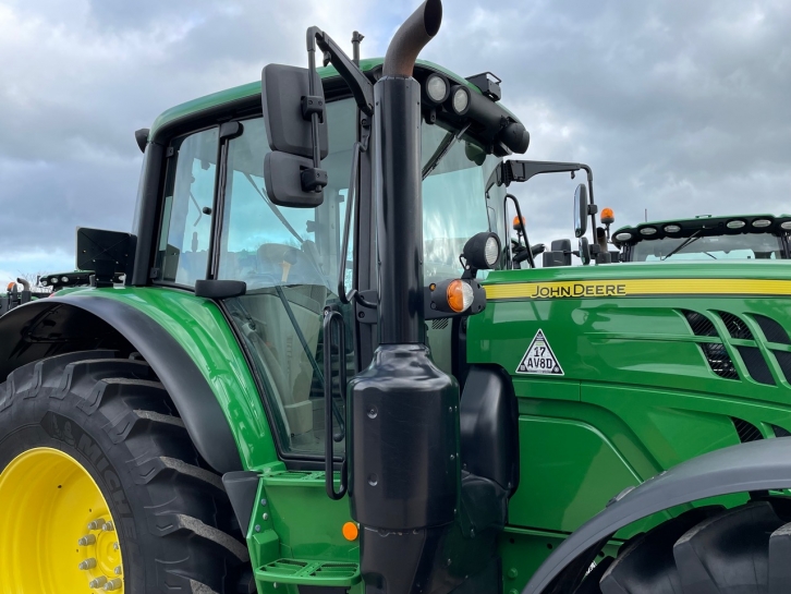 John Deere 6155M