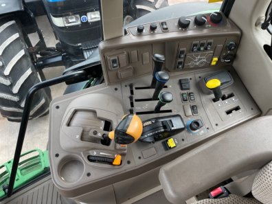 John Deere 6155M