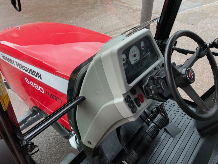 Massey Ferguson 5480