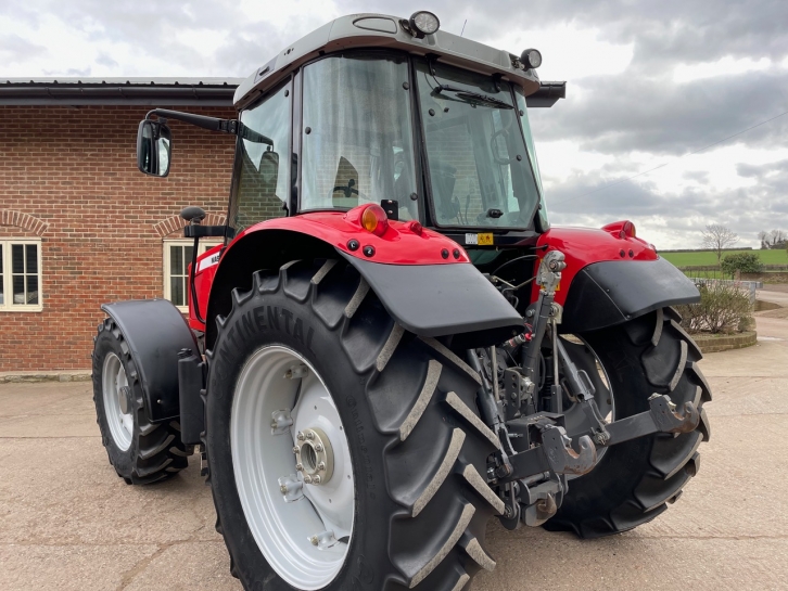 Massey Ferguson 5480