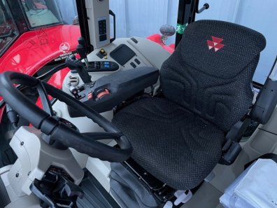 Massey Ferguson 6715S