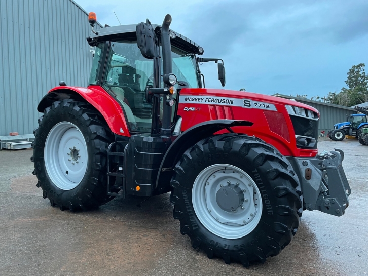 Massey Ferguson 7719S Exclusive