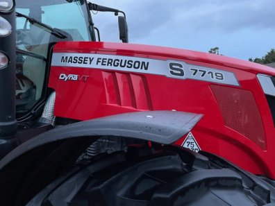 Massey Ferguson 7719S Exclusive