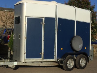 Ifor Williams HB505 horse box trailer